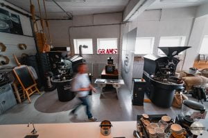 Pražiareň 9 Grams Coffee: Stále ísť vpred, no ctiť si svoju tradíciu a gentlemanstvo