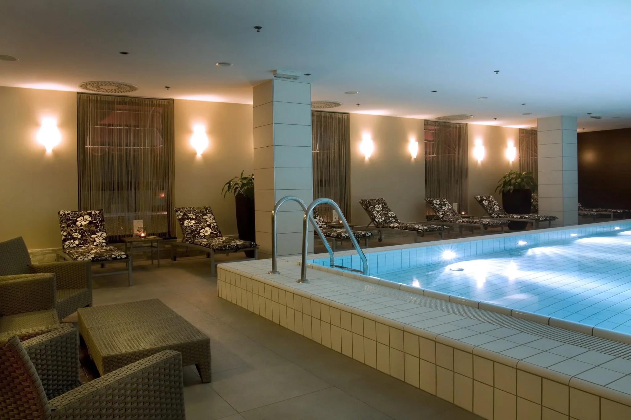crowne plaza spa