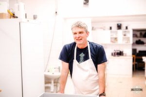 Patrik Hronec: Keď sa vám čokoládová pralinka nepáči, roztopíte ju a skúsite znova. Môžete to robiť donekonečna