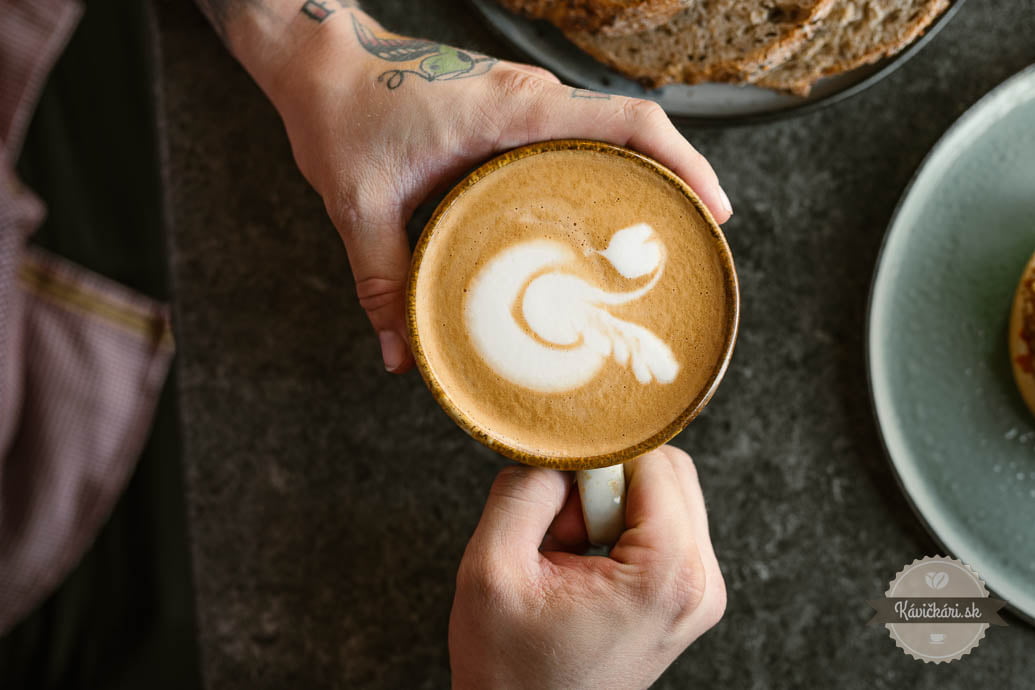 Michelle-výberová-káva-latte-art
