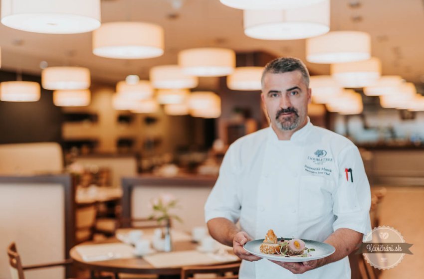  Šéfkuchár Marek Petrenčák z hotela DoubleTree by Hilton v Košiciach predstavuje svieže slávnostné menu