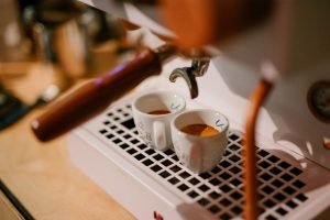 Festival Káva Čaj Čokoláda Bratislava sa po dvoch pandemických rokoch vracia späť do Starej tržnice!