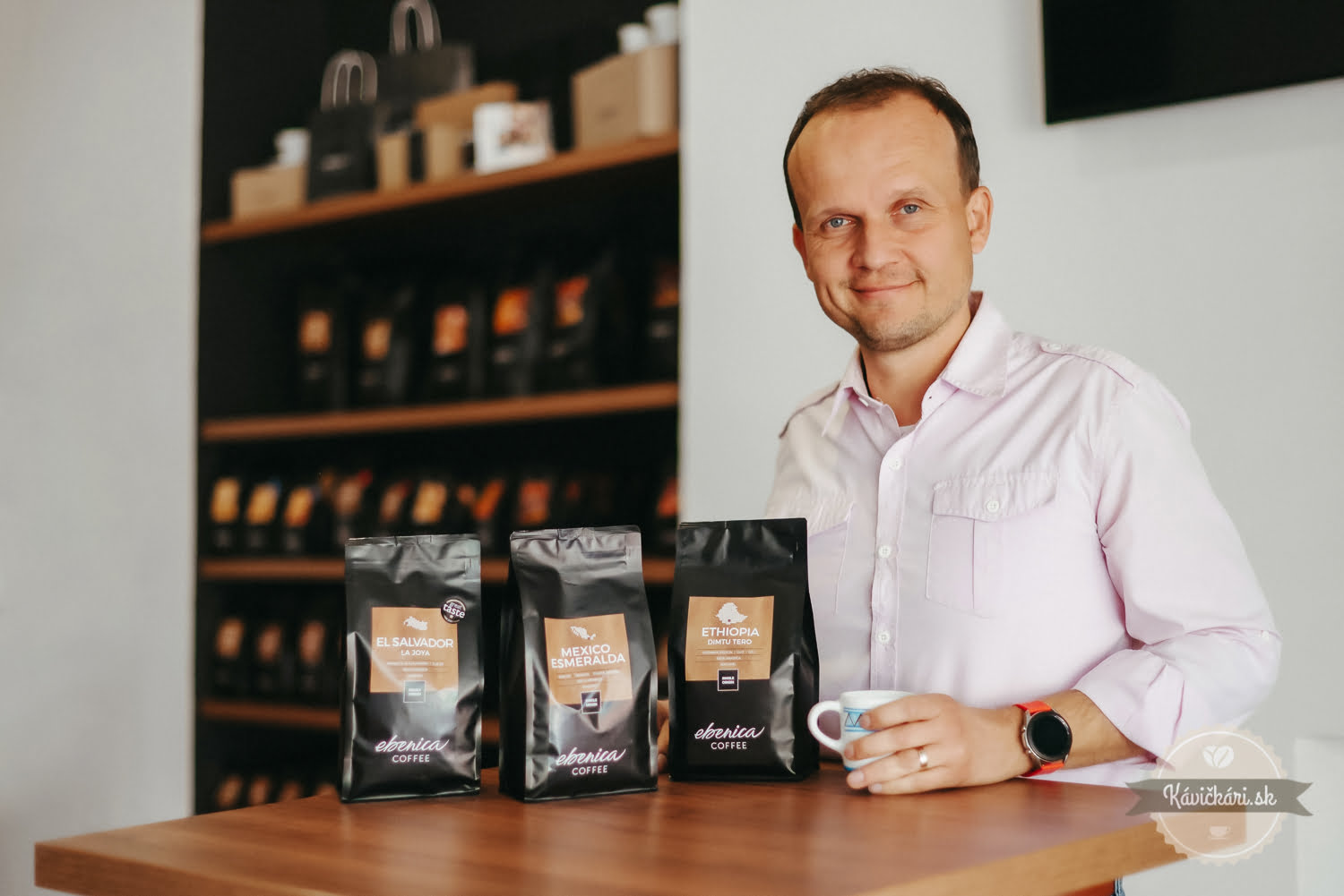 Majiteľ Marek Fajčík EBENICA COFFEE
