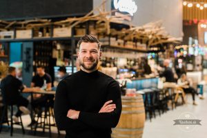 Filip Trusina z kaviarne a vinotéky Cuvée