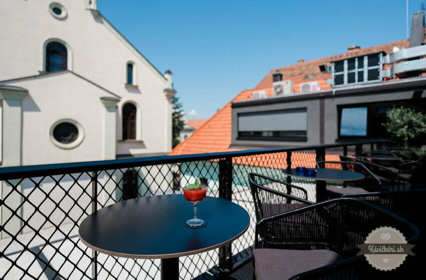 Navštívili sme Forhaus Bar & Rooftop v Trnave. Miesto, ktoré pohltilo naše zmysly