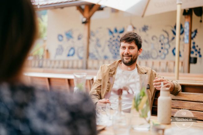 Peter Poláček z penziónu Holotéch Víška: “Nechceme hrať divadlo a ľudí šáliť”