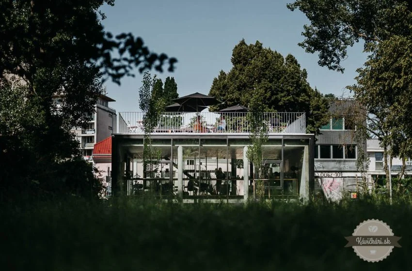  Kaviareň norma v Piešťanoch. Ne-norma-lna premena na top podnik