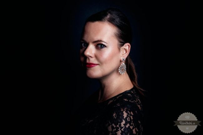 Madam Etiketa radí: #1 Etiketa podávania a pitia kávy