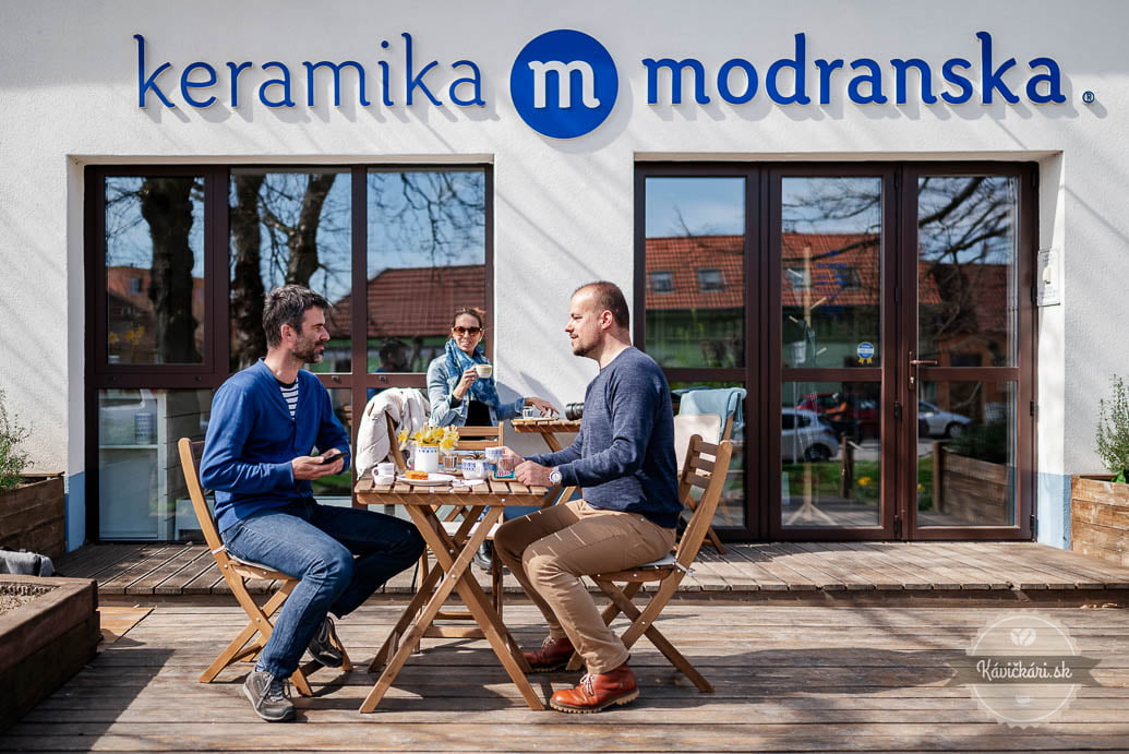 Modranska-Modra-keramika-kaviareň