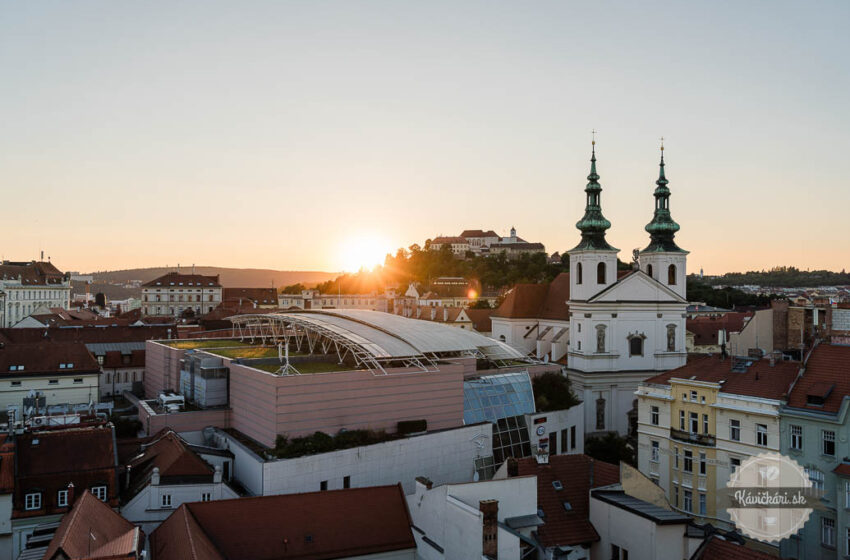 Najlepšie kaviarne v Brne podľa Kávičkárov
