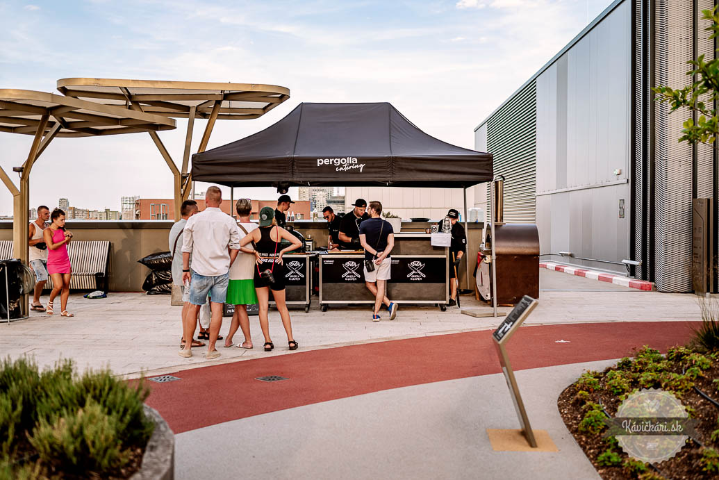 Grizzly Kitchen na Zelenej streche