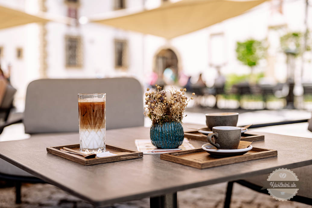 Kaštieľ Pálffy Hostinec Palatín káva