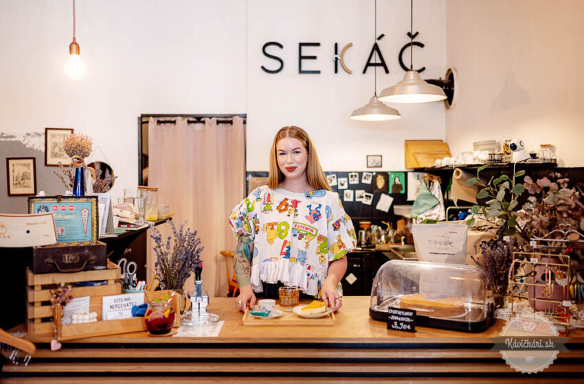 Sekáč je láska v Nitre – priestor, kde sa mieša vôňa módy, vintage štýlu a kávy