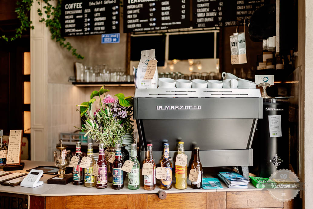 Aufzug Café