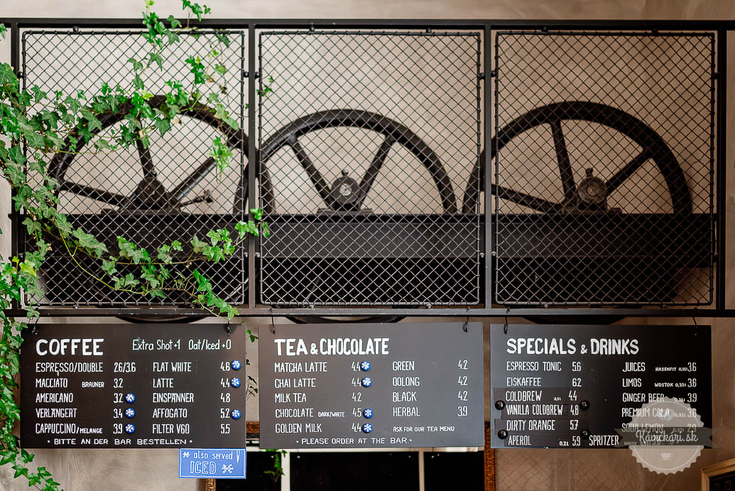 Aufzug Café