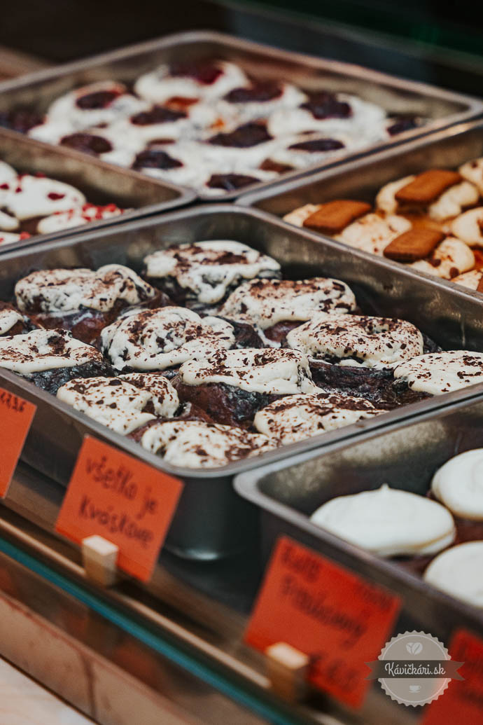 Bloom Bakery, Mykola Nevrev, Oksana Isaienko