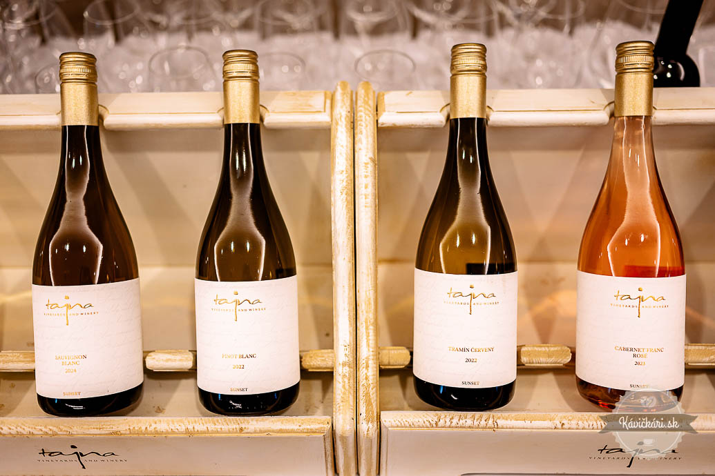 Mirror Hospitality Expo víno Tajna