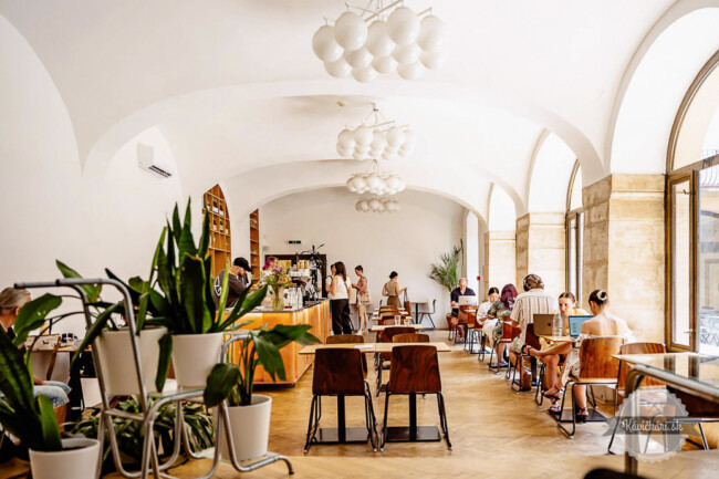 Bratislava a jej najzaujímavejšie kaviarne: #1 Emil – kávová duša Prešporka