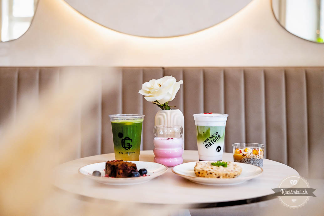 GIGI káva koláče matcha