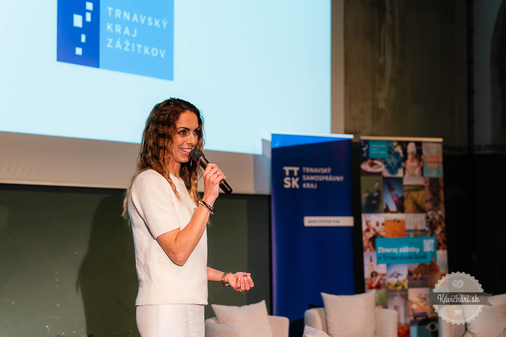 Simona Budinská, Gastrolove