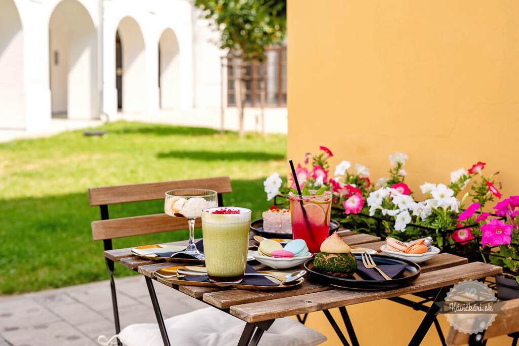 M CAFÉ Macarons Košice