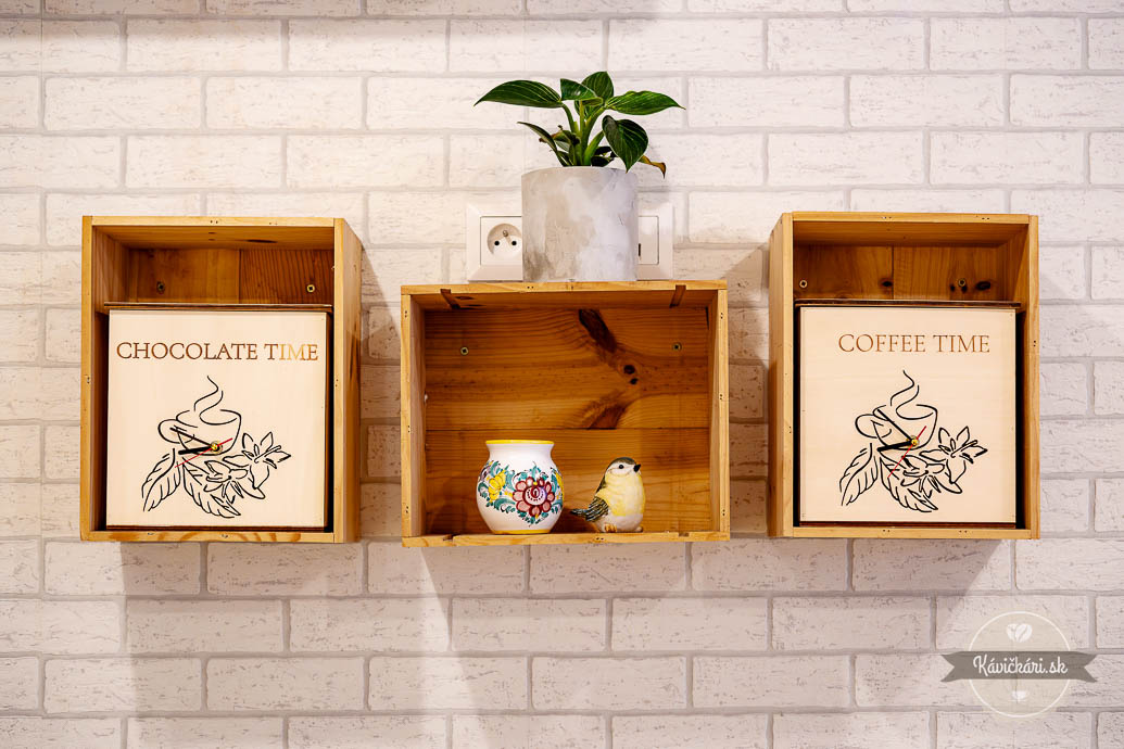 Pralinka kaviareň Senec