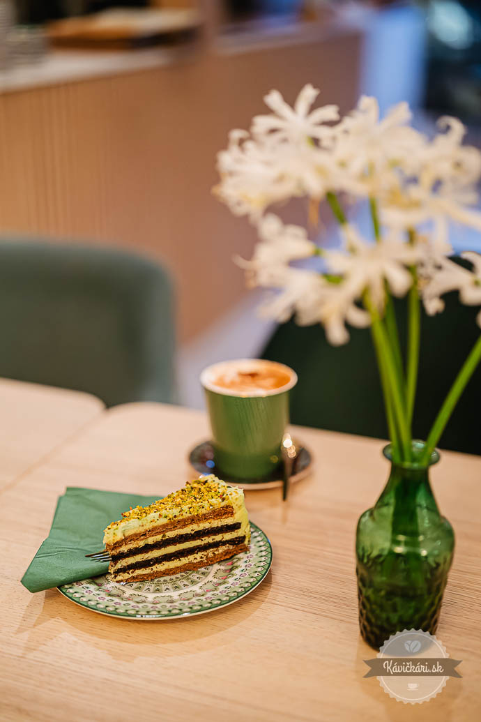 Koláč, Cappuccino - Jedna báseň