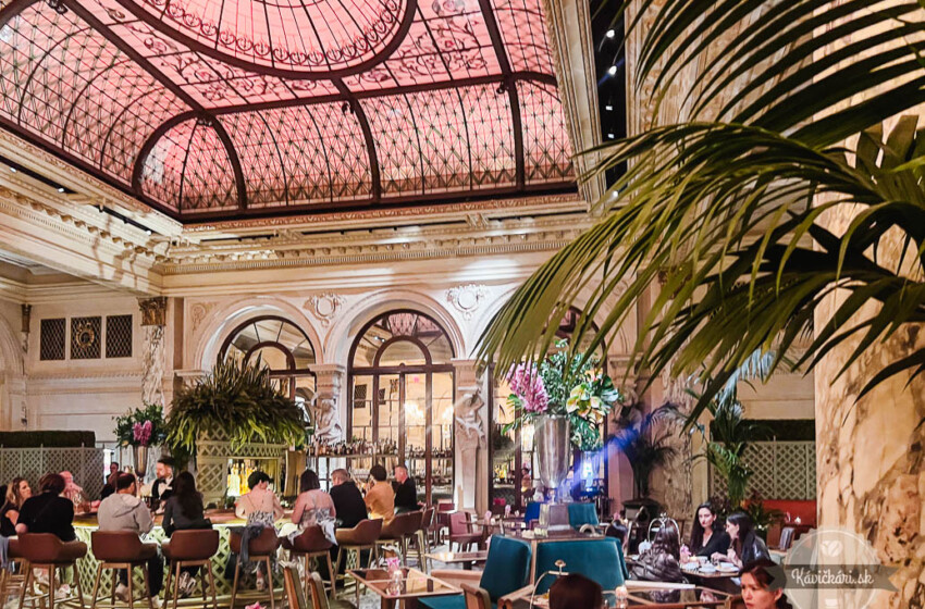  Čaj o piatej v ikone hotelov. Poďte sa s nami pozrieť ako tento rituál prebieha v hoteli The Plaza New York