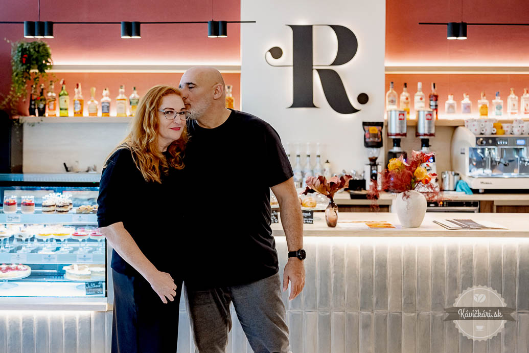 Reny's Coffee renáta bátoriová