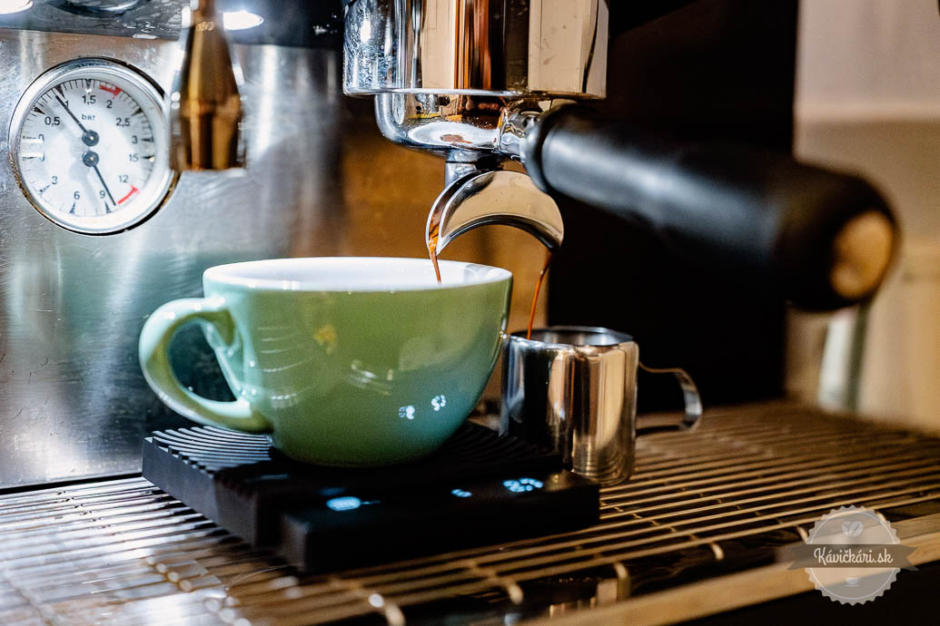 BØLGE. espresso príprava