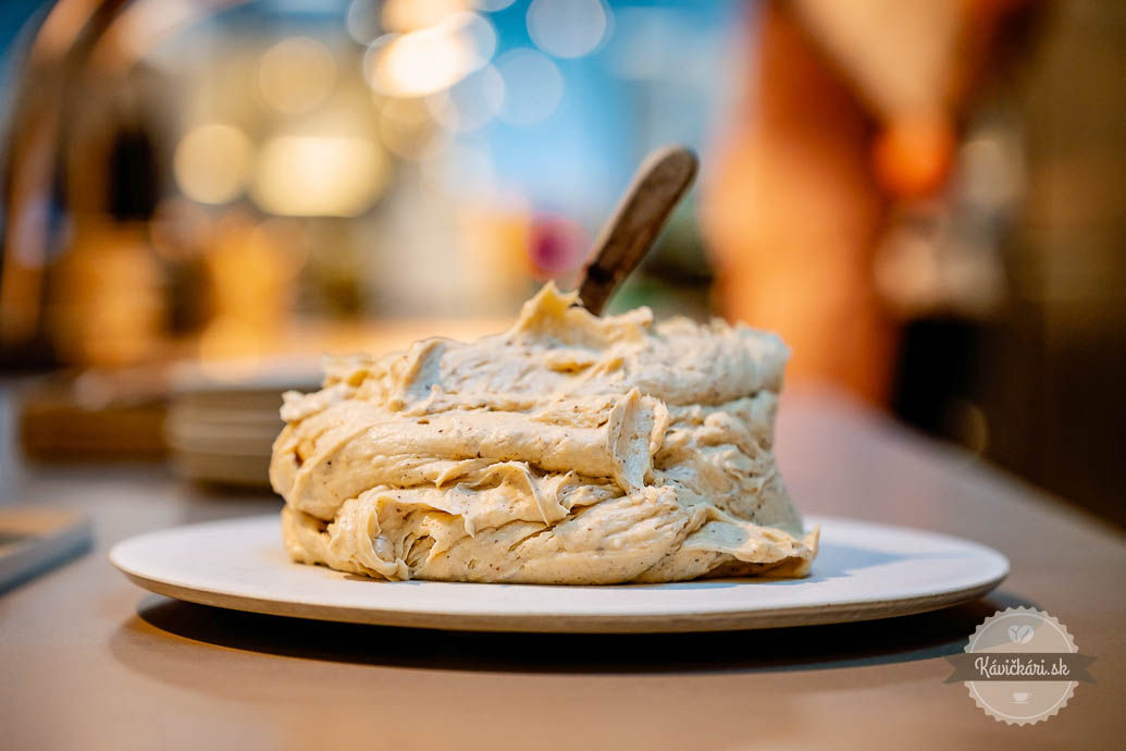 FACH Bratislava maslo