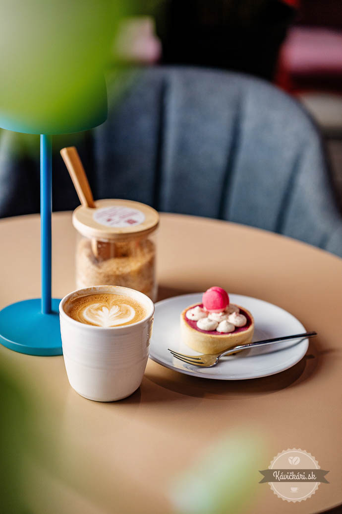 Red Velvet Cake Bar ponuka