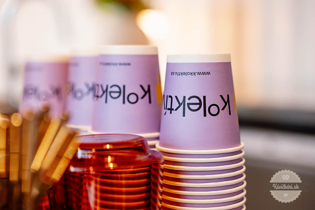 Kolektív to go cup