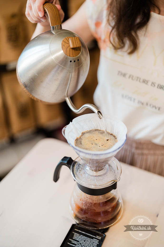 akrylamidy, Zlaté Zrnko