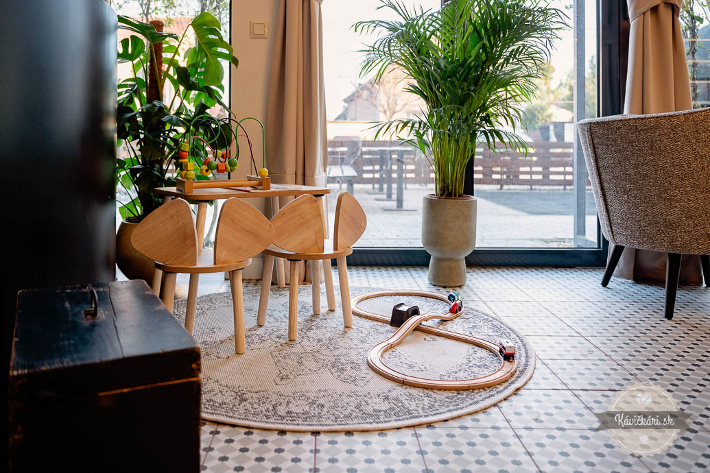 Café Štefánik v Ivanke pri Dunaji detský kútik