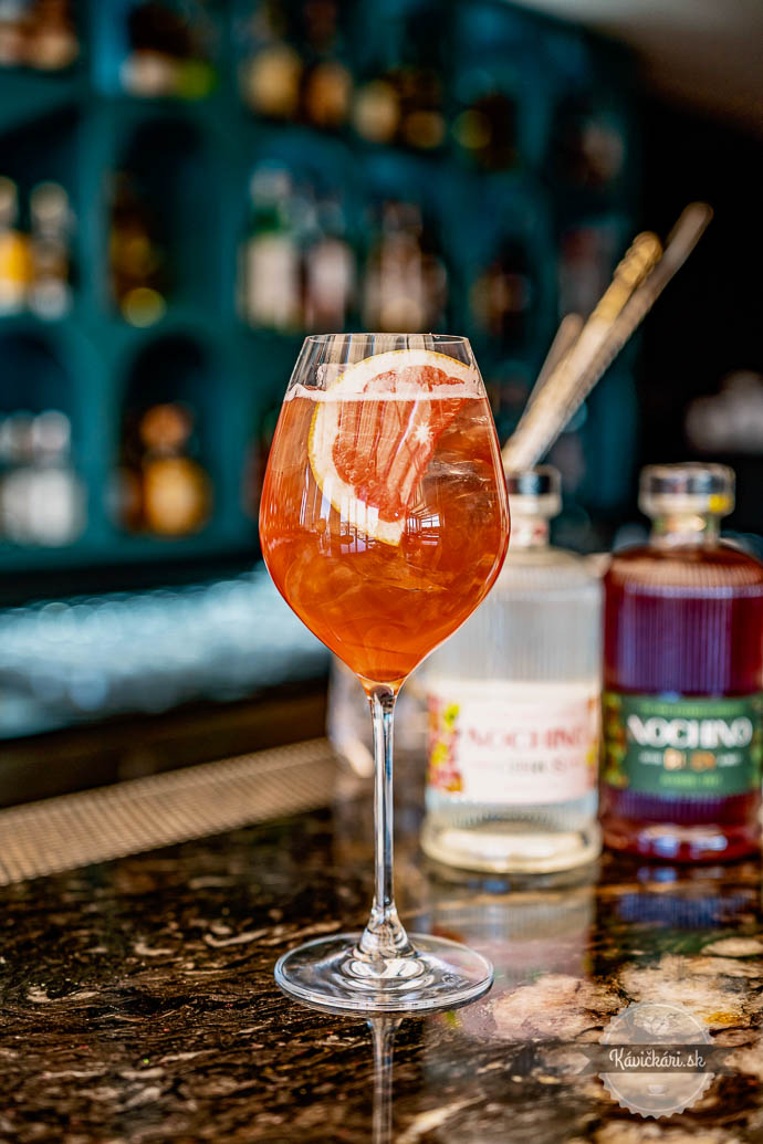 vlcie nochino ruby tonic