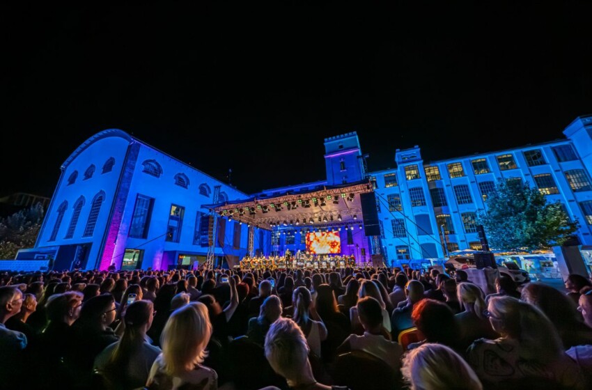  Koncert v hľadisku i na tanieri. Symfónia umenia spája skvelých interpretov, umenie i výnimočné gastro vďaka svojej lokalite