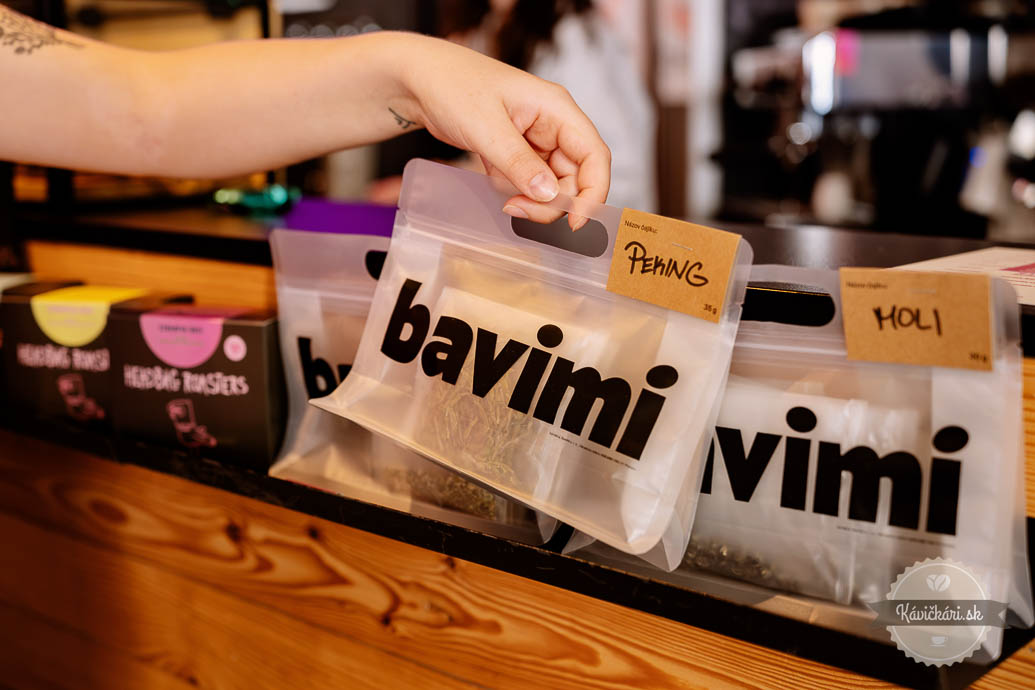Café Na Peróne bavimi čaj