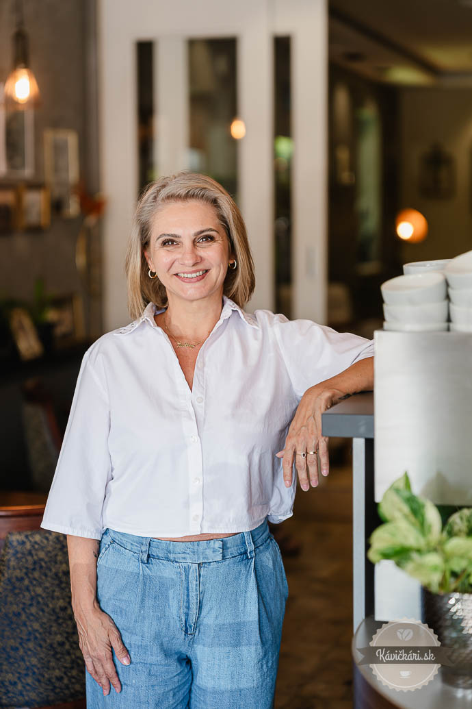 DeStiny Gallery Cafe - Denisa
