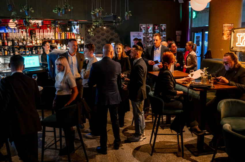 Falstaff Bar Guide